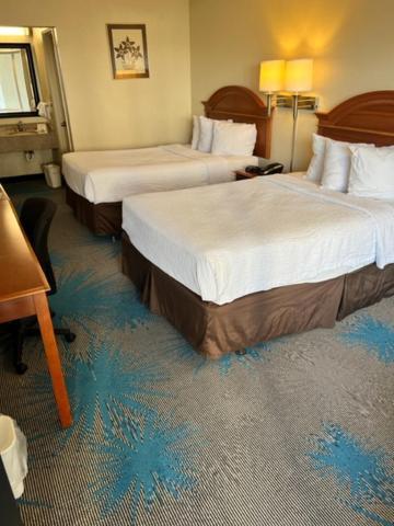 Days Inn By Wyndham Asheville West Candler Экстерьер фото